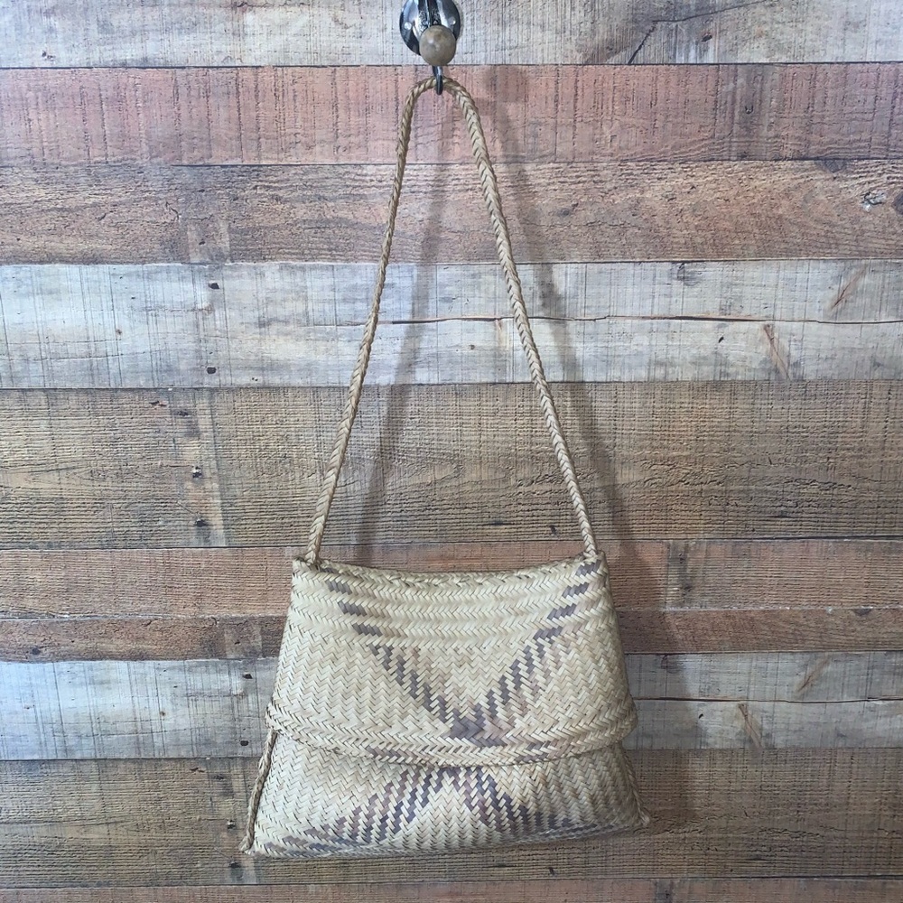 Wicker straw Slide Top store Purse Tan Purple